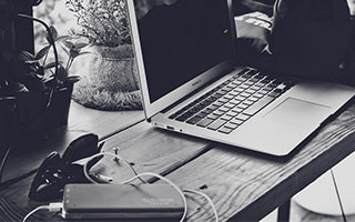 开云官网-意大利网球队强势英国网球队，瓦林卡三分雨点燃全场