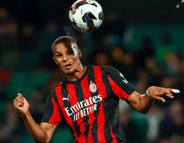 关于AC米兰签下新后卫，引发球迷热议，引发热议的信息