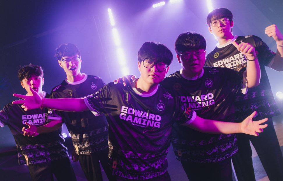 PSG轻取EDG，Keria团战一打五宿命之战全球总决赛，技惊四座