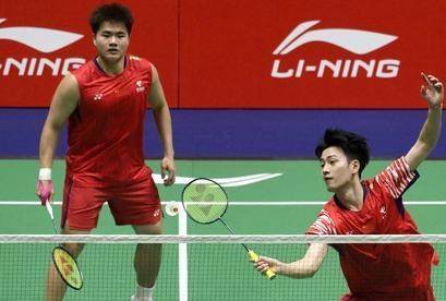 羽毛球战队状态火热,誓夺总冠军 羽毛球战队状态火热,誓夺总冠军