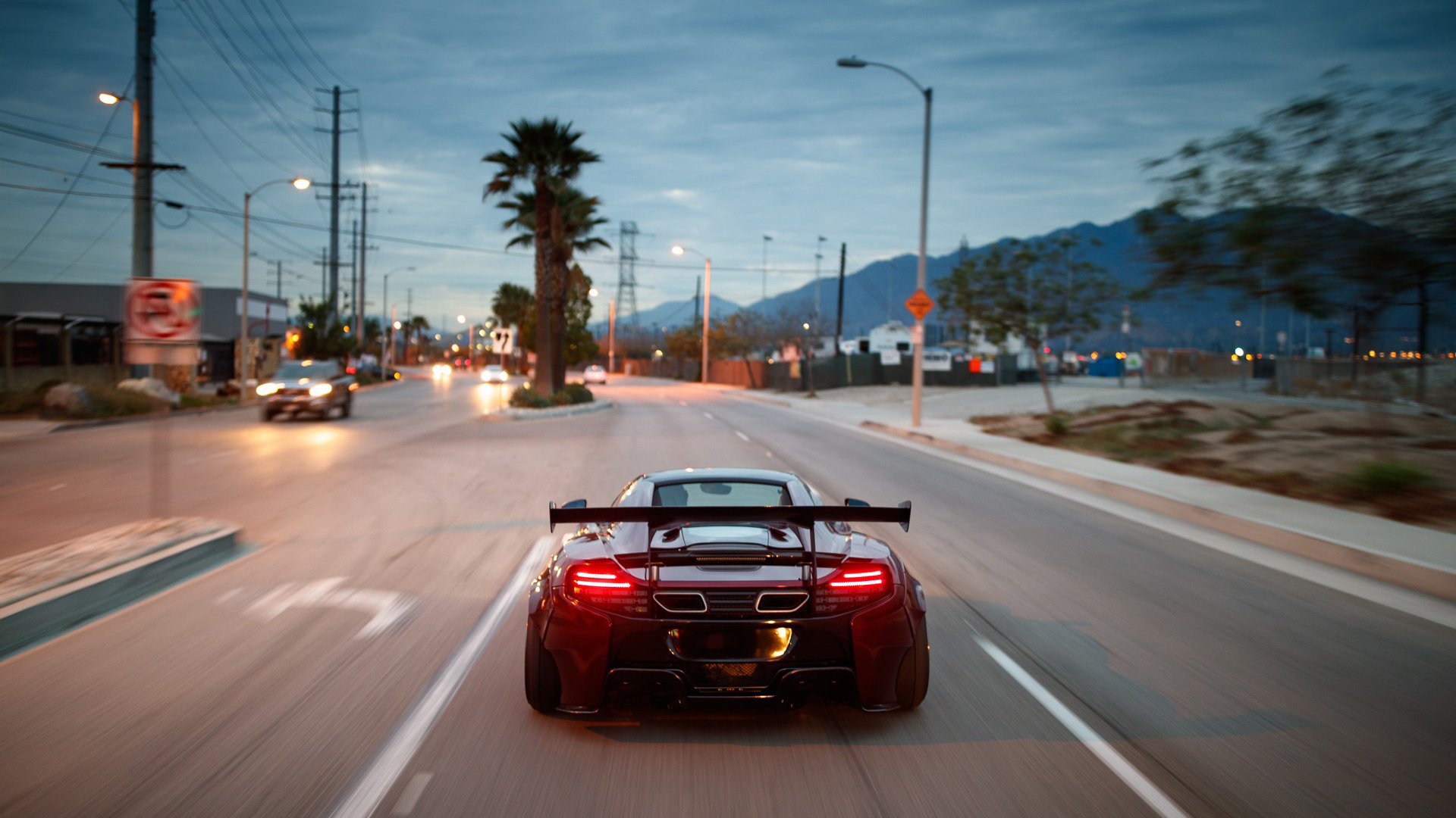 开云体育入口-阿克城墙式防守锁死药厂进攻线，威尔士战术完胜勒沃库森