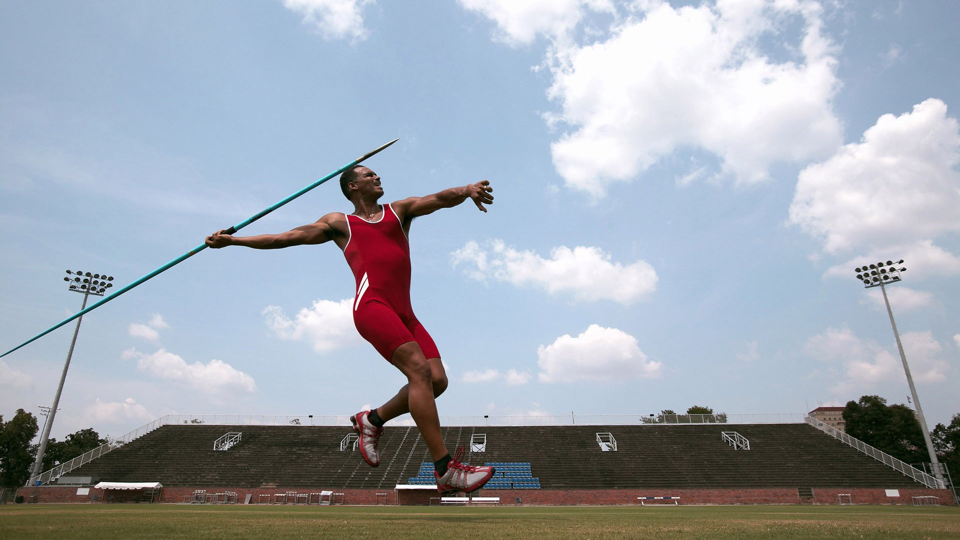 萨卡赛后评分炸裂！几内亚一剑封喉斩落突尼斯，非洲杯上演草根逆袭神话