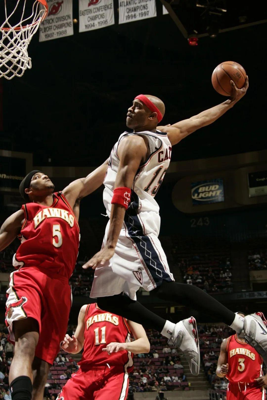 国王翻盘猛龙，范弗利特点燃赛场